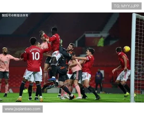 曼联进攻组织混乱问题持续显现,对赛季走势形成制约 曼联进攻组织混乱问题持续显现,对赛季走势形成制约