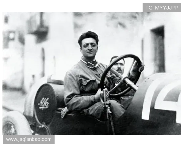 恩佐今儿又不是打球，是在豪宅里开派对还是咋的？