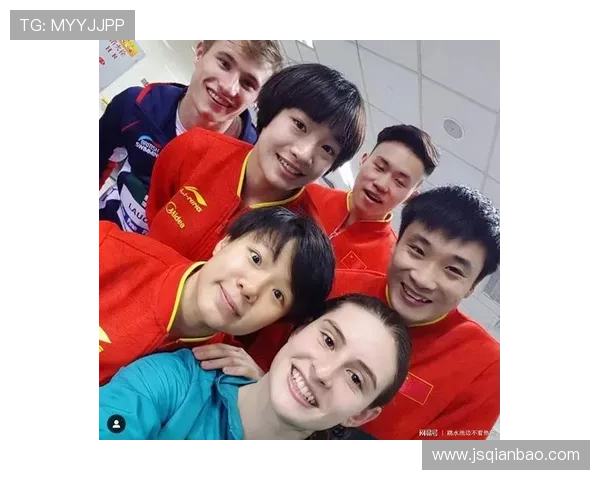 昌雅妮跳水池边啃汉堡，教练脸都绿了